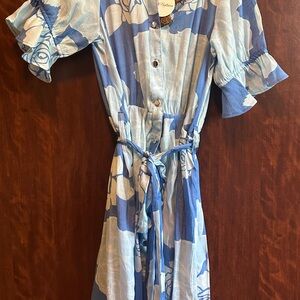 Blue Floral Button-Up Blouse by Alice & Parker